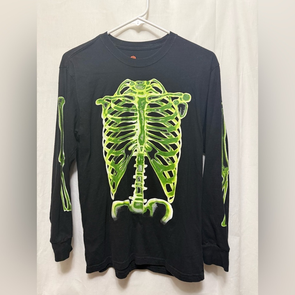 Target Black and Green Skeleton Long Sleeve Tee   0139